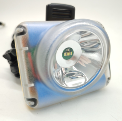 Хорошая цена. IP68 водонепроницаемый заряжаемый световой прибор 5200mAh 225LM онлайн